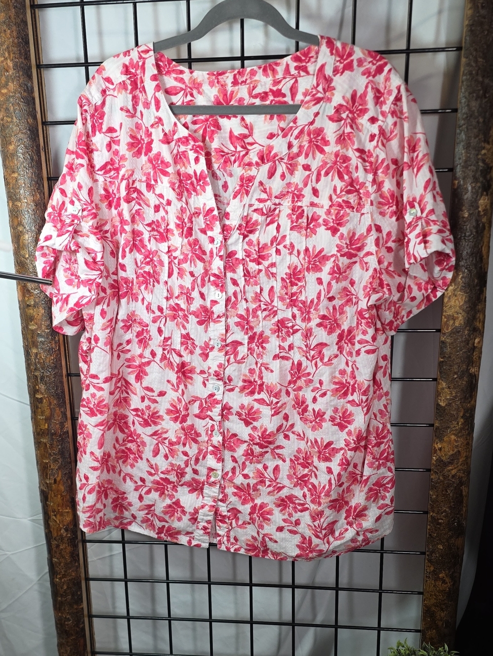 Relaxed Pink Floral Button-Front Women's Shirt - Picture 1 of 8